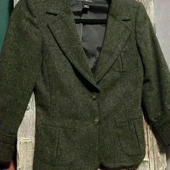 Gorgeous green tweed Club Monaco blazer size 0. The  cuffs and detail 🤩 😀 - Picture 1 of 4